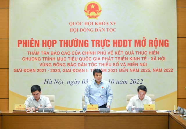 THƯỜNG TRỰC HỘI ĐỒNG DÂN TỘC THẨM TRA BÁO CÁO CỦA CHÍNH PHỦ VỀ KẾT QUẢ THỰC HIỆN CHƯƠNG TRÌNH MỤC TIÊU QUỐC GIA PHÁT TRIỂN KT - XH VÙNG ĐỒNG BÀO DTTS & MN